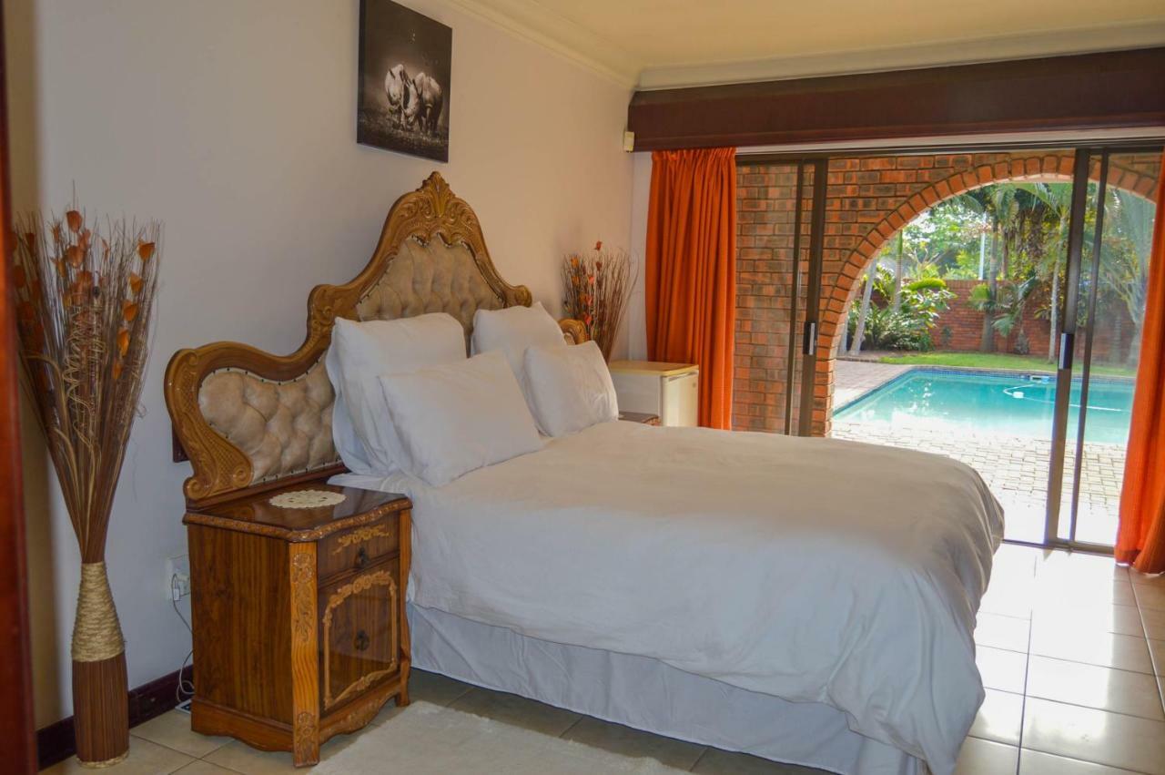 Emangunini Guest House Richards Bay Exterior photo