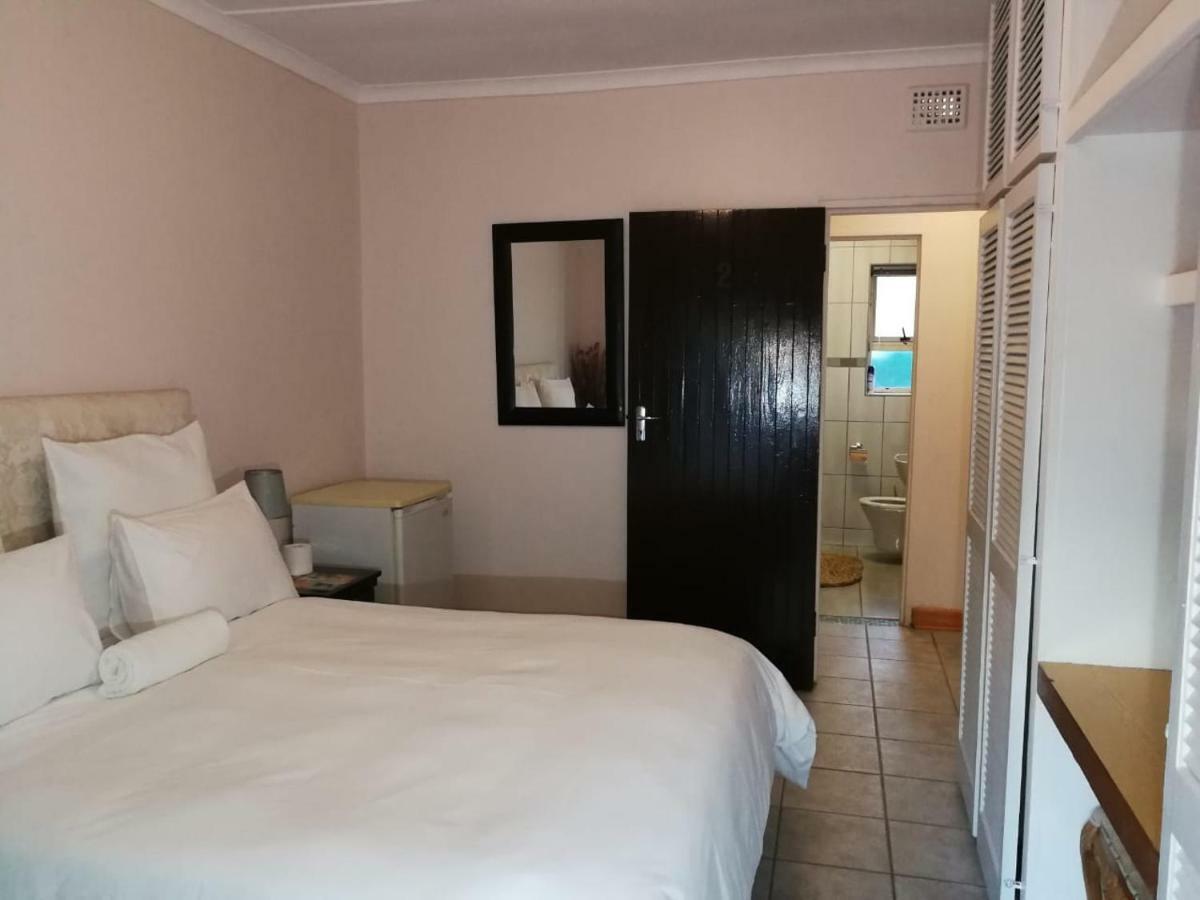 Emangunini Guest House Richards Bay Exterior photo
