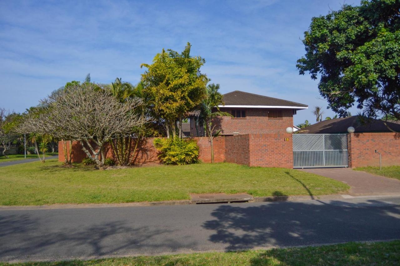 Emangunini Guest House Richards Bay Exterior photo